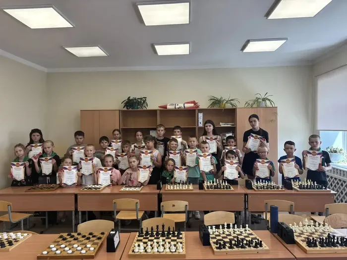 i (12)
